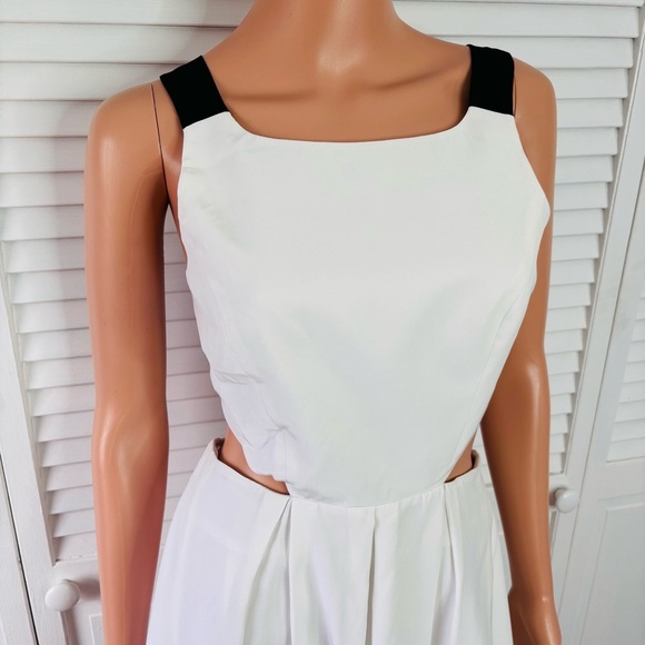 NEW JAY GODFREY Silk Cut Out Open Back Dress in White Size 4 - Picture 2 of 8